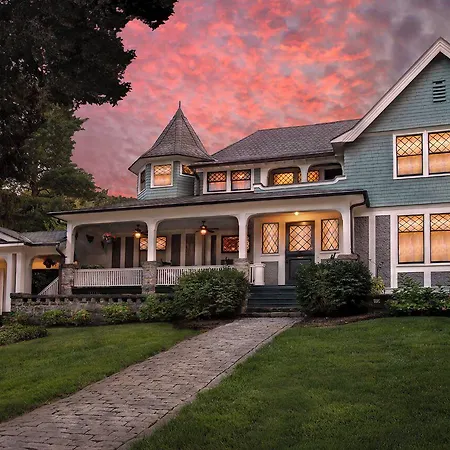 Black Walnut B&B Inn-2